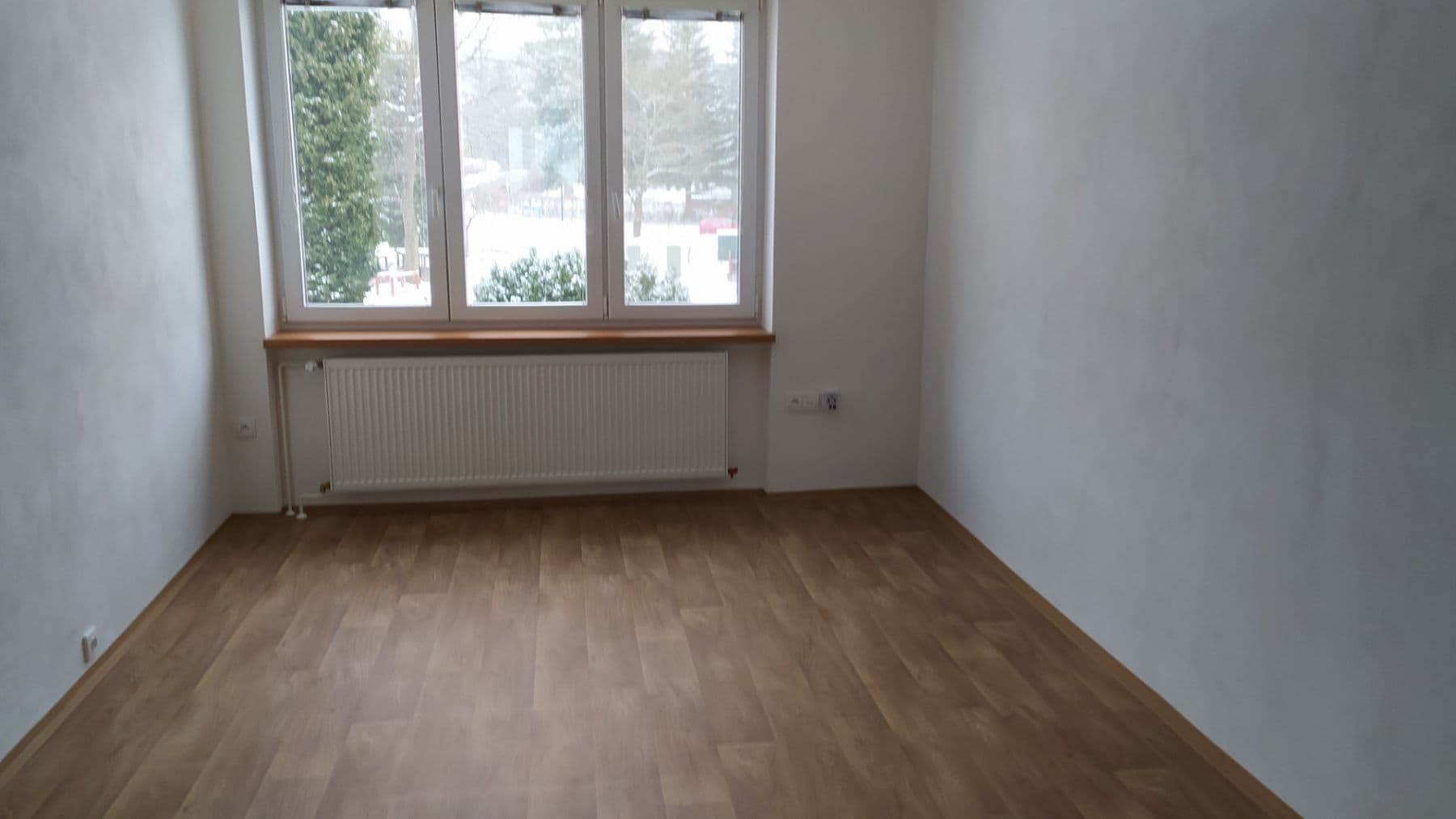 Prenájom bytu 3-izbový 63 m², Karla Čapka, Lomnice nad Popelkou, Liberecký kraj Prenájom bytu 3-izbový 63 m², Karla Čapka, Lomnice nad Popelkou, Liberecký kraj