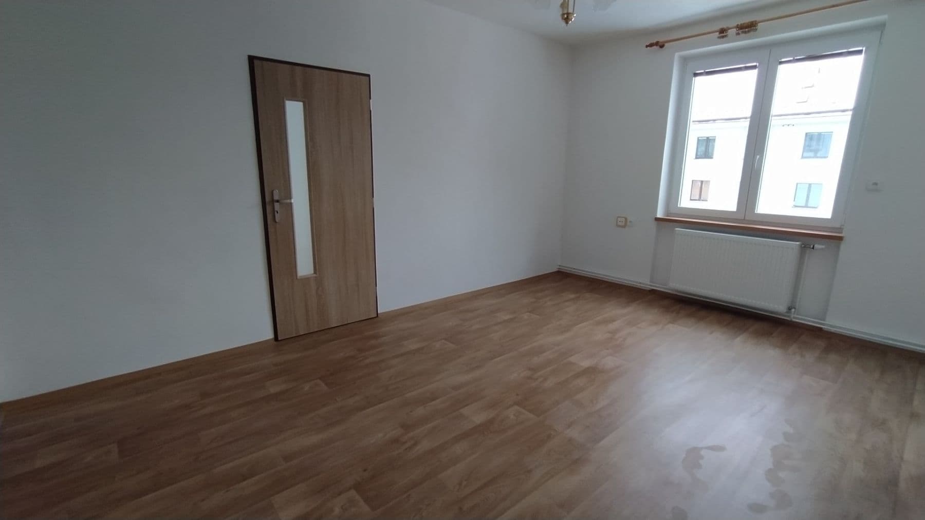 Prenájom bytu 3-izbový 63 m², Karla Čapka, Lomnice nad Popelkou, Liberecký kraj Prenájom bytu 3-izbový 63 m², Karla Čapka, Lomnice nad Popelkou, Liberecký kraj