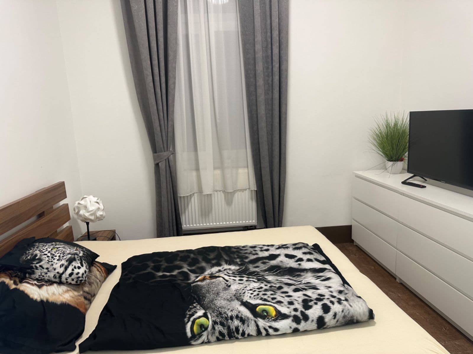 Prenájom bytu 3-izbový 74 m², Křižíkova, Praha, Praha Prenájom bytu 3-izbový 74 m², Křižíkova, Praha, Praha