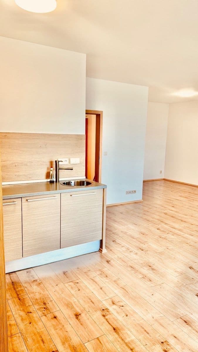 Predaj bytu 1-izbový 51 m², Novodvorská, Praha, Praha Predaj bytu 1-izbový 51 m², Novodvorská, Praha, Praha