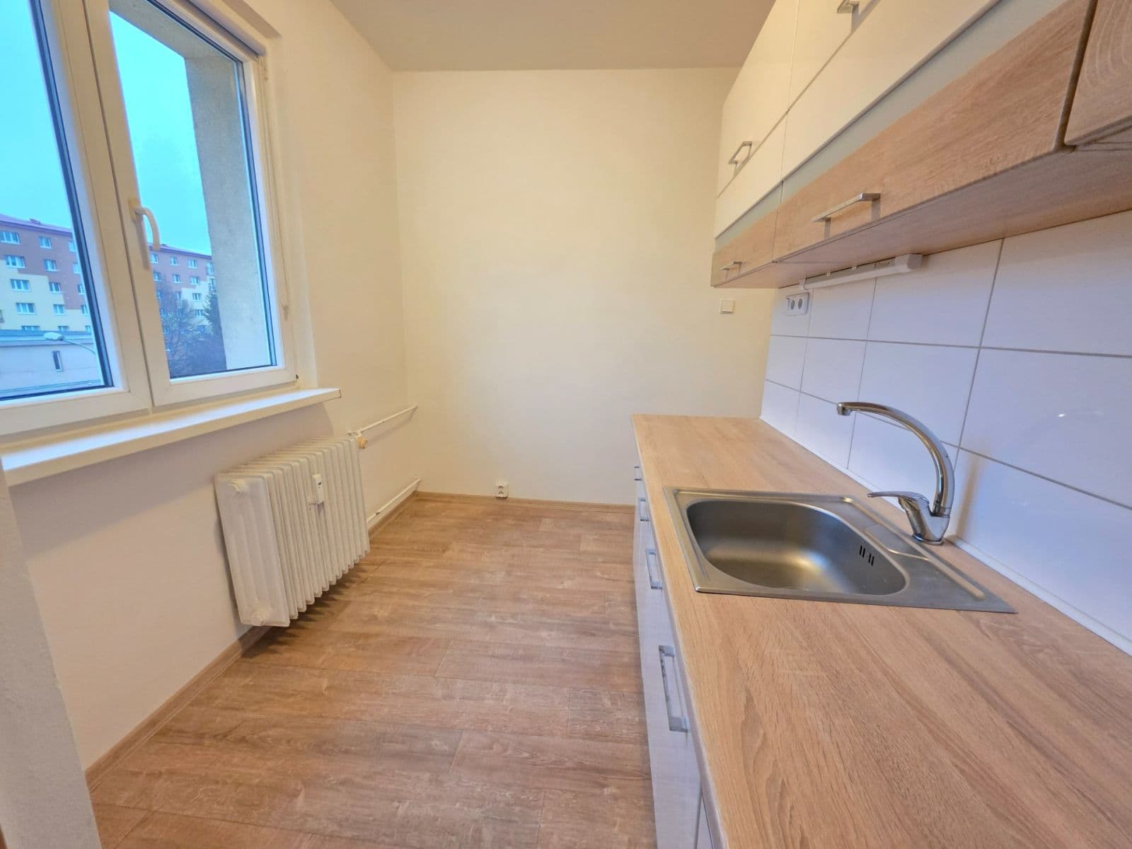 Prenájom bytu 2-izbový 56 m², Jaroslava Vrchlického, Most, Ústecký kraj Prenájom bytu 2-izbový 56 m², Jaroslava Vrchlického, Most, Ústecký kraj