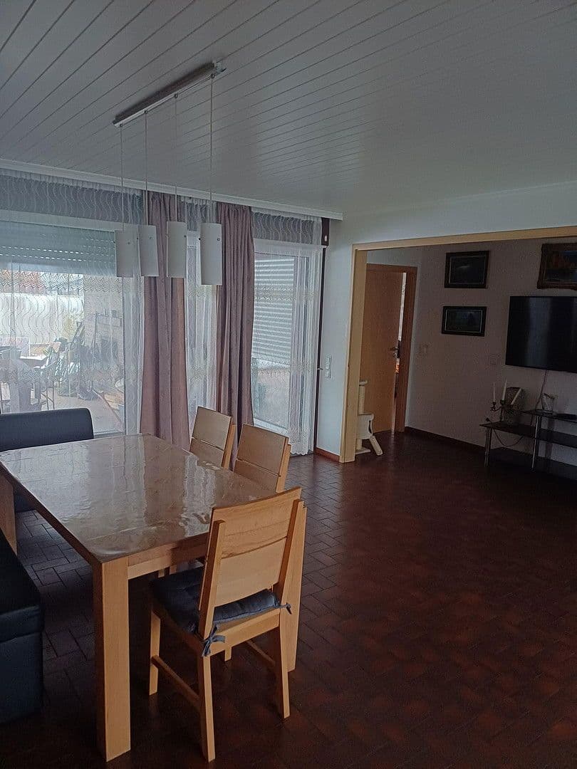 Predaj domu 208 m², pozemek 984 m², Schnaittach, Bavorsko Predaj domu 208 m², pozemek 984 m², Schnaittach, Bavorsko