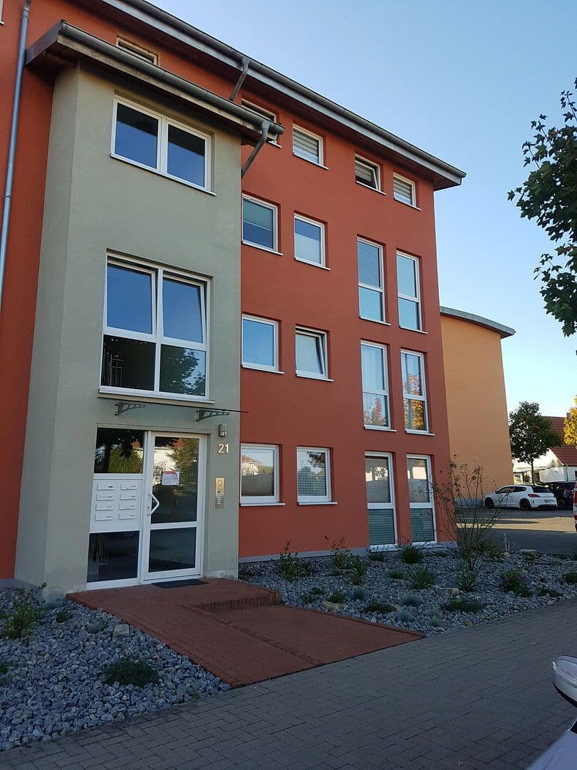 Prenájom bytu 3-izbový 86 m², Schultheißenstraße 21, Hameln, Dolné Sasko Prenájom bytu 3-izbový 86 m², Schultheißenstraße 21, Hameln, Dolné Sasko