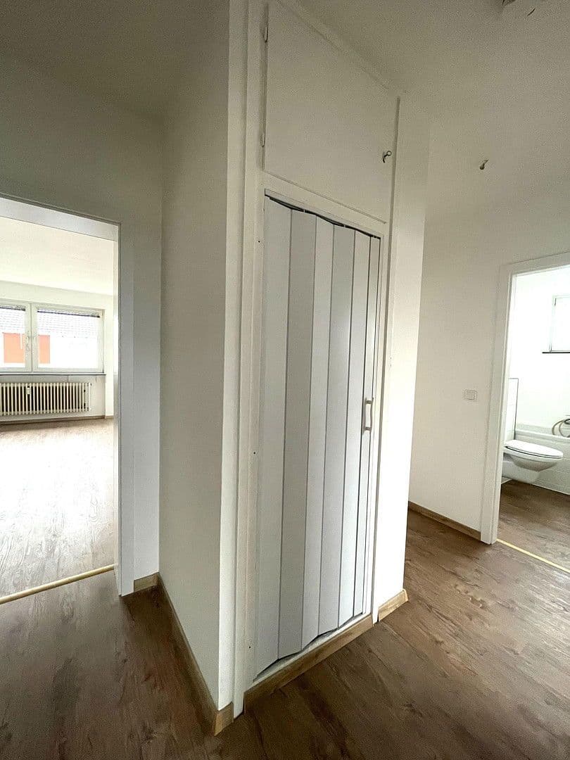 Prenájom bytu 3-izbový 74 m², Bürger-Meister-Diehl Str. 29, Eisenberg (Pfalz), Porýnie-Falcko Prenájom bytu 3-izbový 74 m², Bürger-Meister-Diehl Str. 29, Eisenberg (Pfalz), Porýnie-Falcko