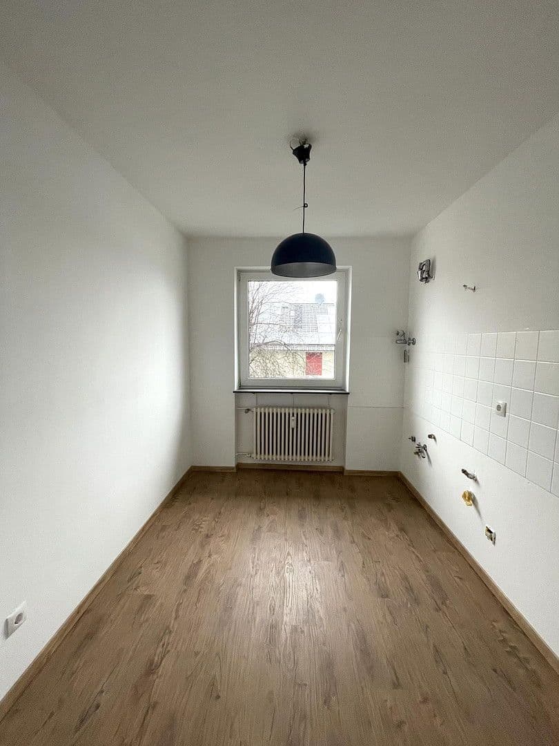 Prenájom bytu 3-izbový 74 m², Bürger-Meister-Diehl Str. 29, Eisenberg (Pfalz), Porýnie-Falcko Prenájom bytu 3-izbový 74 m², Bürger-Meister-Diehl Str. 29, Eisenberg (Pfalz), Porýnie-Falcko