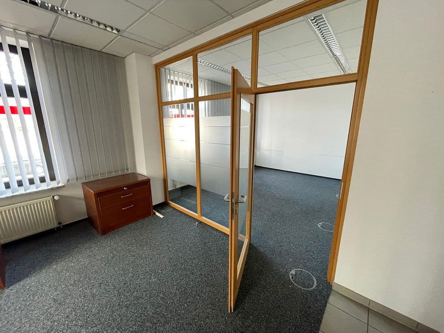 Prenájom kancelárie 168 m², Beethovenstraße 28, Plavno, Sasko Prenájom kancelárie 168 m², Beethovenstraße 28, Plavno, Sasko