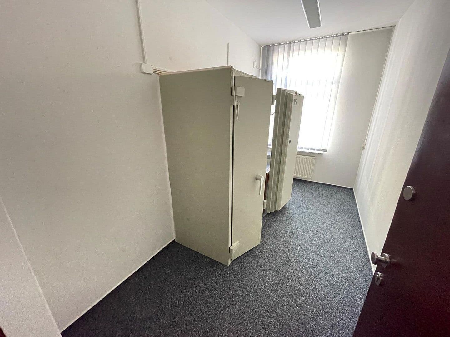 Prenájom kancelárie 168 m², Beethovenstraße 28, Plavno, Sasko Prenájom kancelárie 168 m², Beethovenstraße 28, Plavno, Sasko