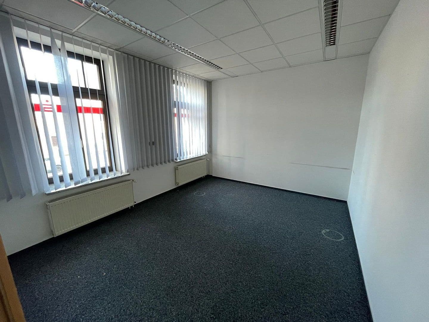 Prenájom kancelárie 168 m², Beethovenstraße 28, Plavno, Sasko Prenájom kancelárie 168 m², Beethovenstraße 28, Plavno, Sasko