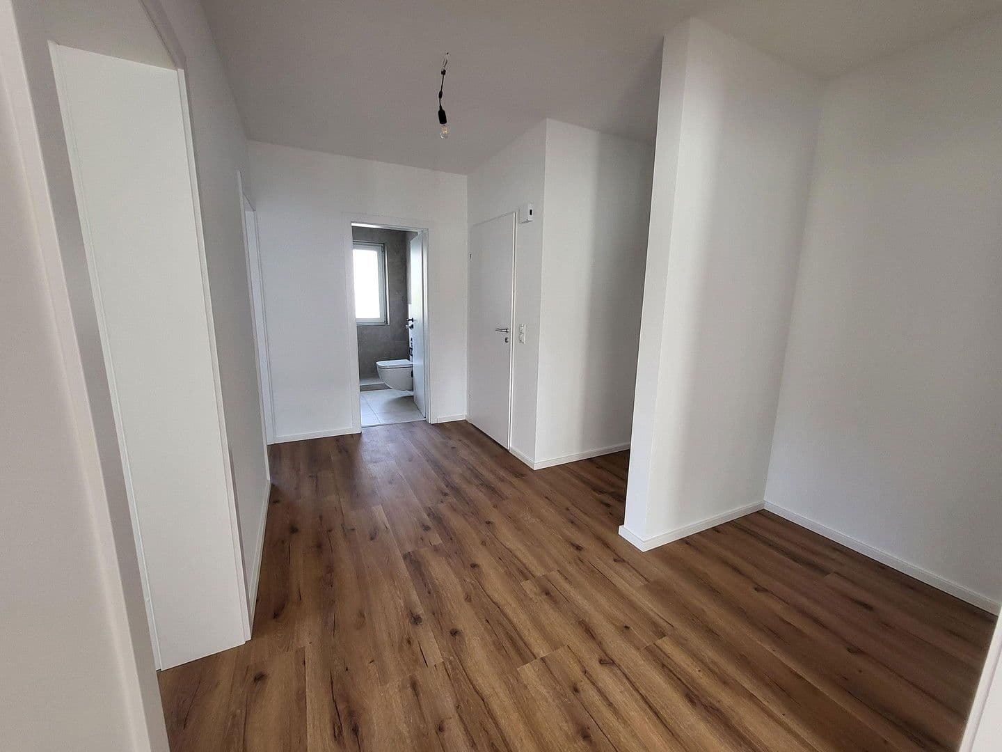 Prenájom bytu 2-izbový 64 m², Bonn, Severné Porýnie - Westfálsko Prenájom bytu 2-izbový 64 m², Bonn, Severné Porýnie - Westfálsko
