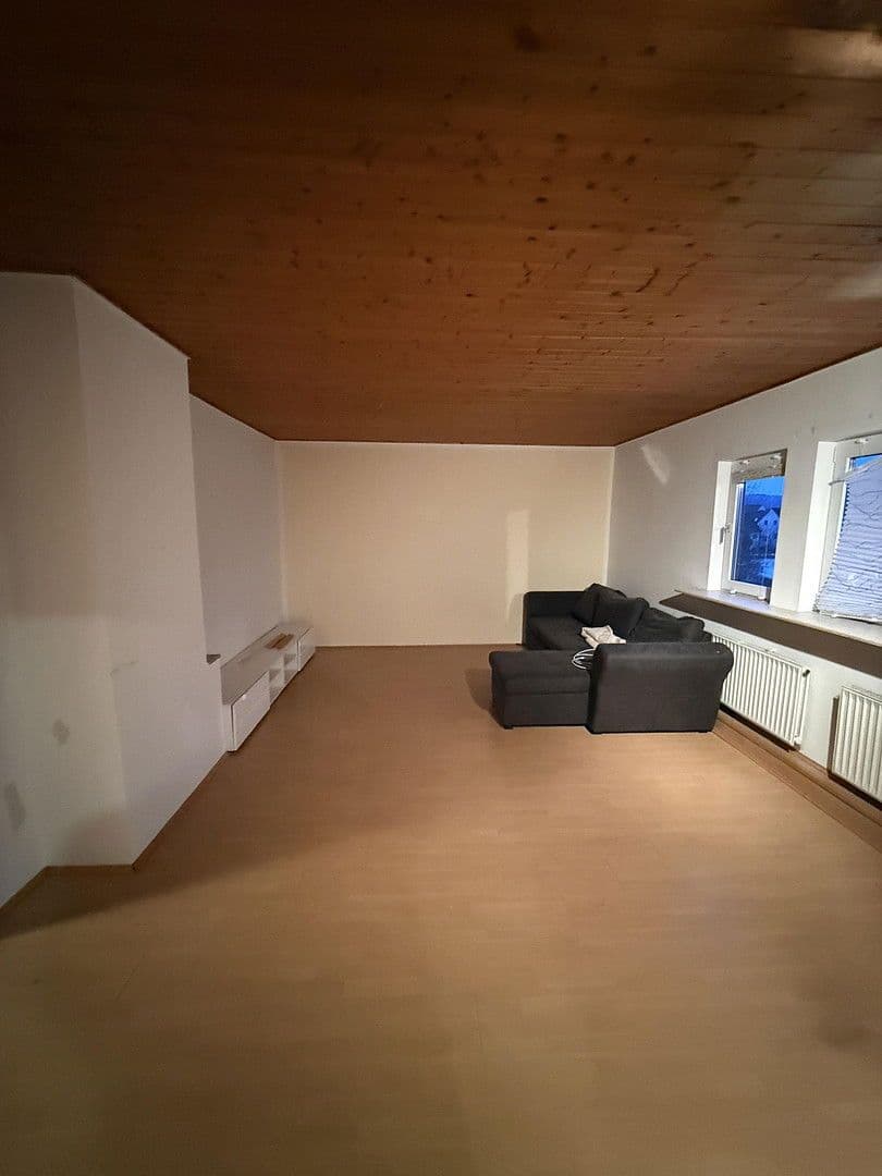 Prenájom bytu 2-izbový 55 m², Landstraße 47, Barsinghausen, Dolné Sasko Prenájom bytu 2-izbový 55 m², Landstraße 47, Barsinghausen, Dolné Sasko