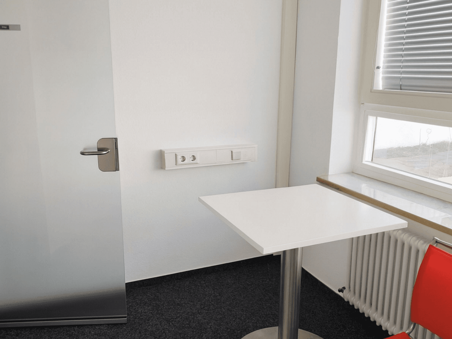 Prenájom kancelárie 166 m², Giengen an der Brenz, Bádensko-Wurttembersko Prenájom kancelárie 166 m², Giengen an der Brenz, Bádensko-Wurttembersko