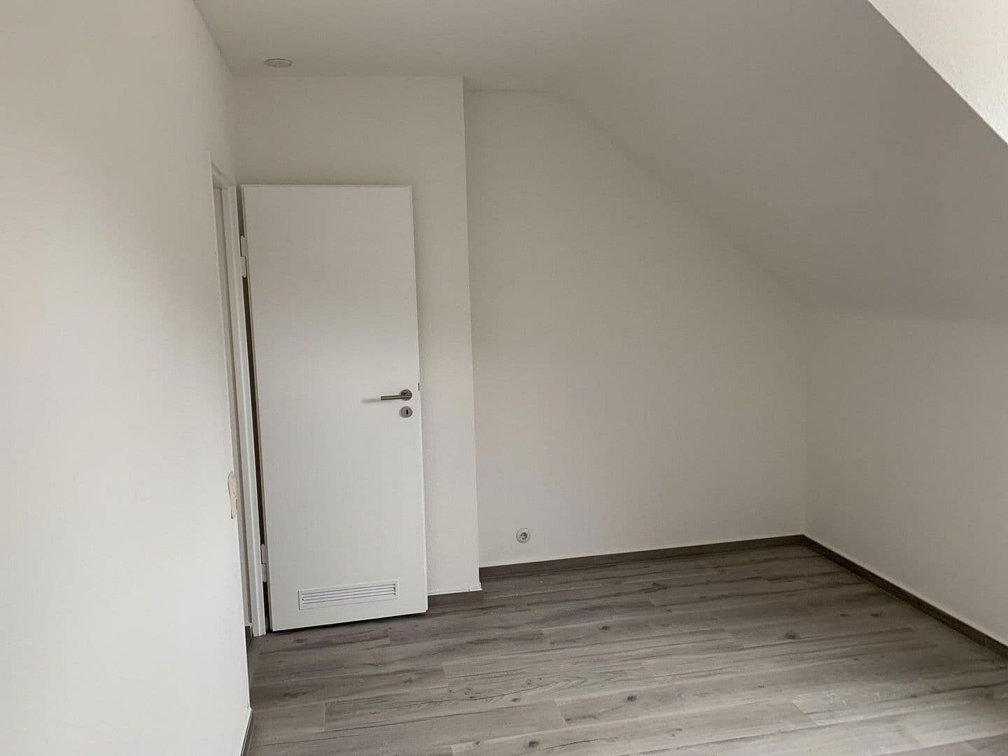 Prenájom bytu 2-izbový 48 m², Eynattener Str., Aachen, Severné Porýnie - Westfálsko Prenájom bytu 2-izbový 48 m², Eynattener Str., Aachen, Severné Porýnie - Westfálsko