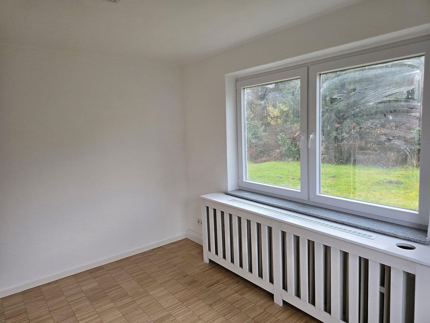 Prenájom kancelárie 49 m², Im Gewerbegebiet 11, Sankt Ingbert, Sársko Prenájom kancelárie 49 m², Im Gewerbegebiet 11, Sankt Ingbert, Sársko