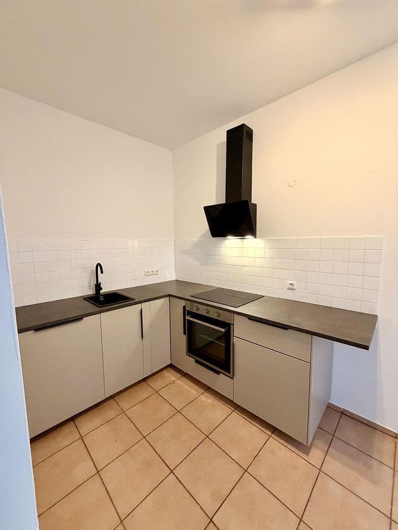 Prenájom bytu 2-izbový 49 m², Mathildenstr. 10, Fürth, Bavorsko Prenájom bytu 2-izbový 49 m², Mathildenstr. 10, Fürth, Bavorsko