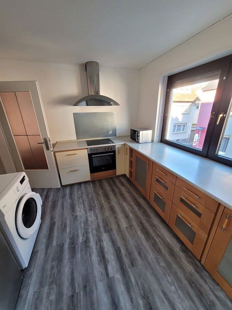 Predaj domu 190 m², pozemek 115 m², Kaiserslautern, Porýnie-Falcko Predaj domu 190 m², pozemek 115 m², Kaiserslautern, Porýnie-Falcko