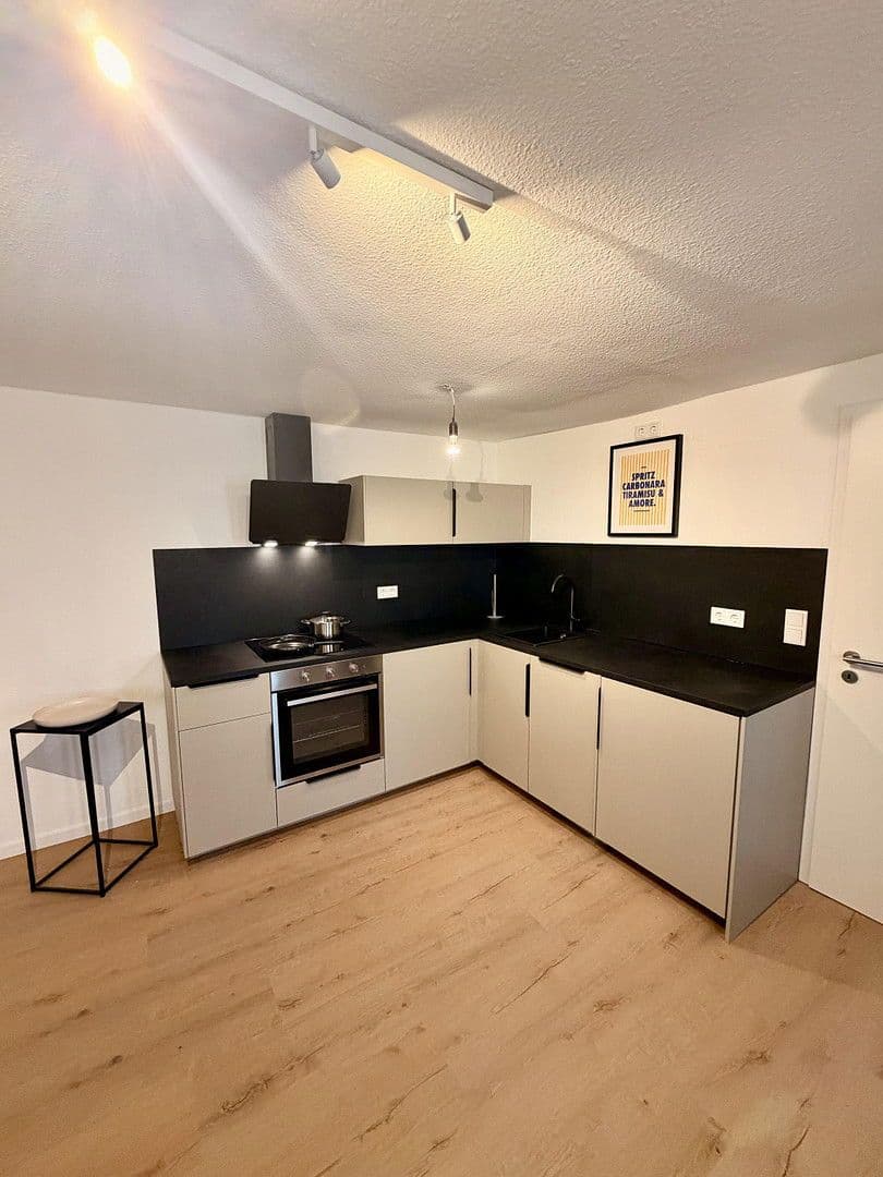 Prenájom bytu 2-izbový 50 m², Mathildenstr. 10, Fürth, Bavorsko Prenájom bytu 2-izbový 50 m², Mathildenstr. 10, Fürth, Bavorsko