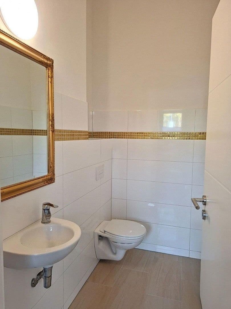 Predaj kancelárie 125 m², Berlin, Berlín Predaj kancelárie 125 m², Berlin, Berlín