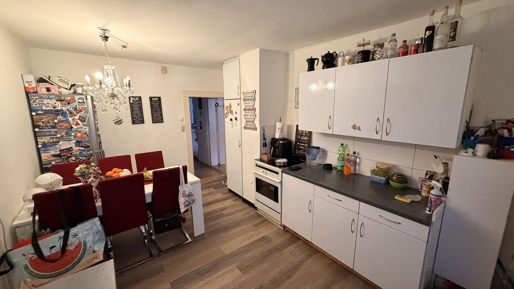 Predaj domu 408 m², pozemek 362 m², Weilheim, Bádensko-Wurttembersko Predaj domu 408 m², pozemek 362 m², Weilheim, Bádensko-Wurttembersko