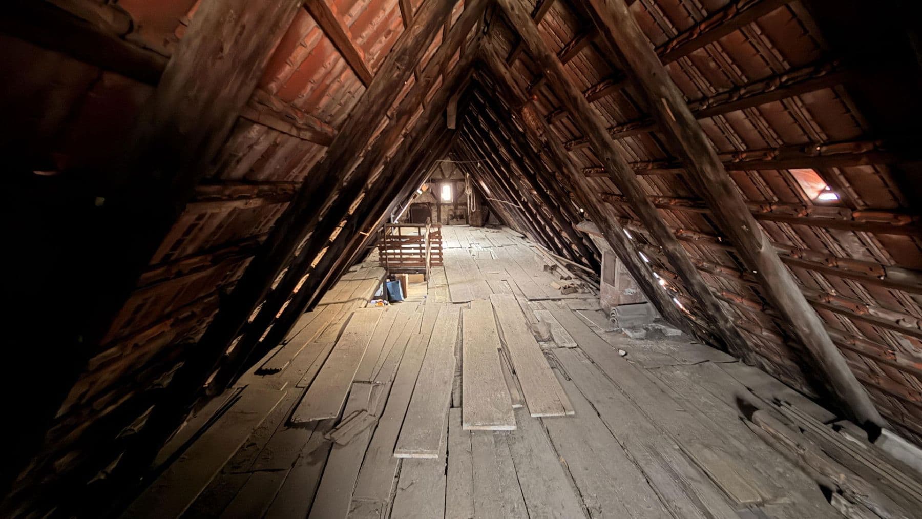 Predaj domu 408 m², pozemek 362 m², Weilheim, Bádensko-Wurttembersko Predaj domu 408 m², pozemek 362 m², Weilheim, Bádensko-Wurttembersko