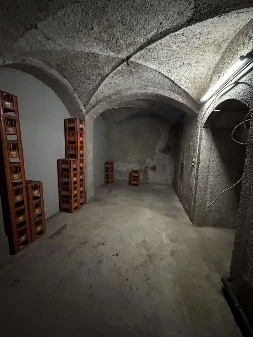 Prenájom nebytového priestoru 70 m², Innsbruck, Tirolsko Prenájom nebytového priestoru 70 m², Innsbruck, Tirolsko