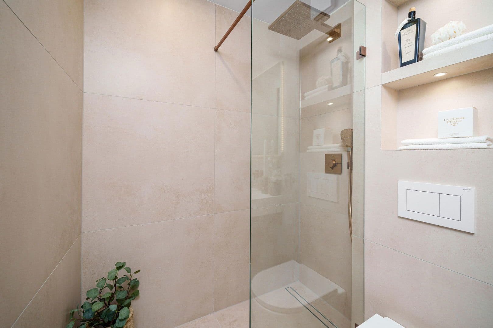 Predaj bytu 2-izbový 54 m², München, Bavorsko Predaj bytu 2-izbový 54 m², München, Bavorsko