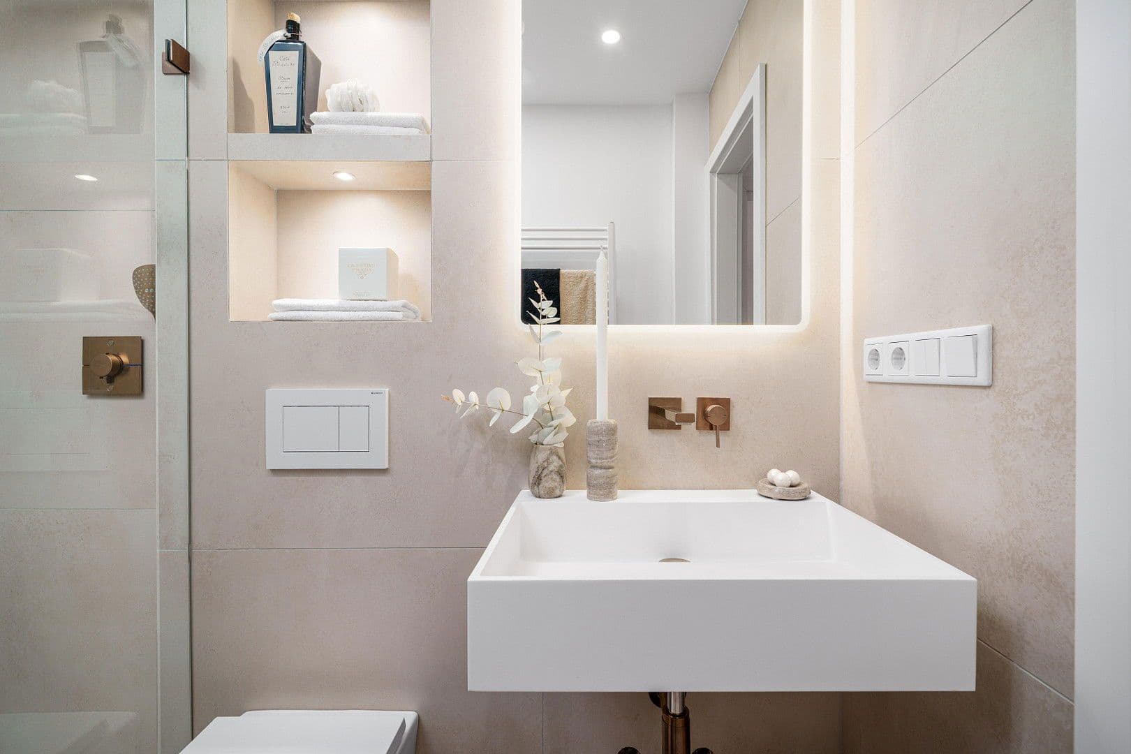 Predaj bytu 2-izbový 54 m², München, Bavorsko Predaj bytu 2-izbový 54 m², München, Bavorsko