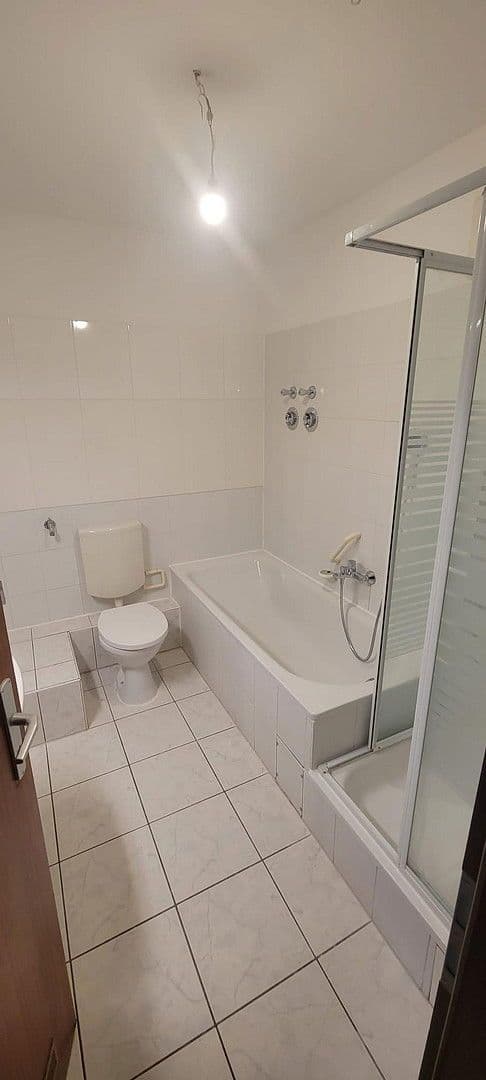 Prenájom bytu 3-izbový 90 m², Krumme Straße 13, Stadthagen, Dolné Sasko Prenájom bytu 3-izbový 90 m², Krumme Straße 13, Stadthagen, Dolné Sasko