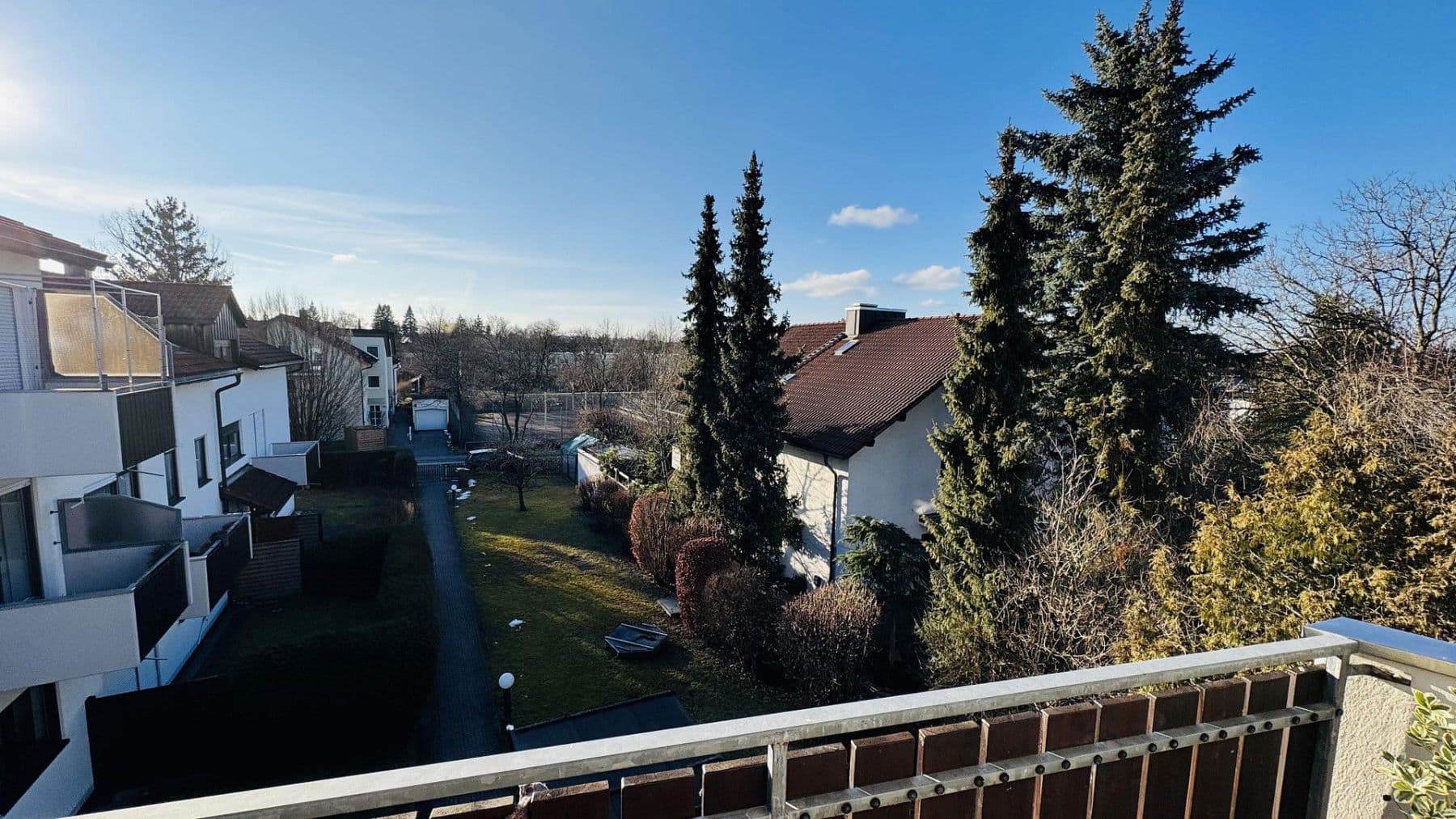 Prenájom bytu 4-izbový 118 m², Germering, Bavorsko Prenájom bytu 4-izbový 118 m², Germering, Bavorsko