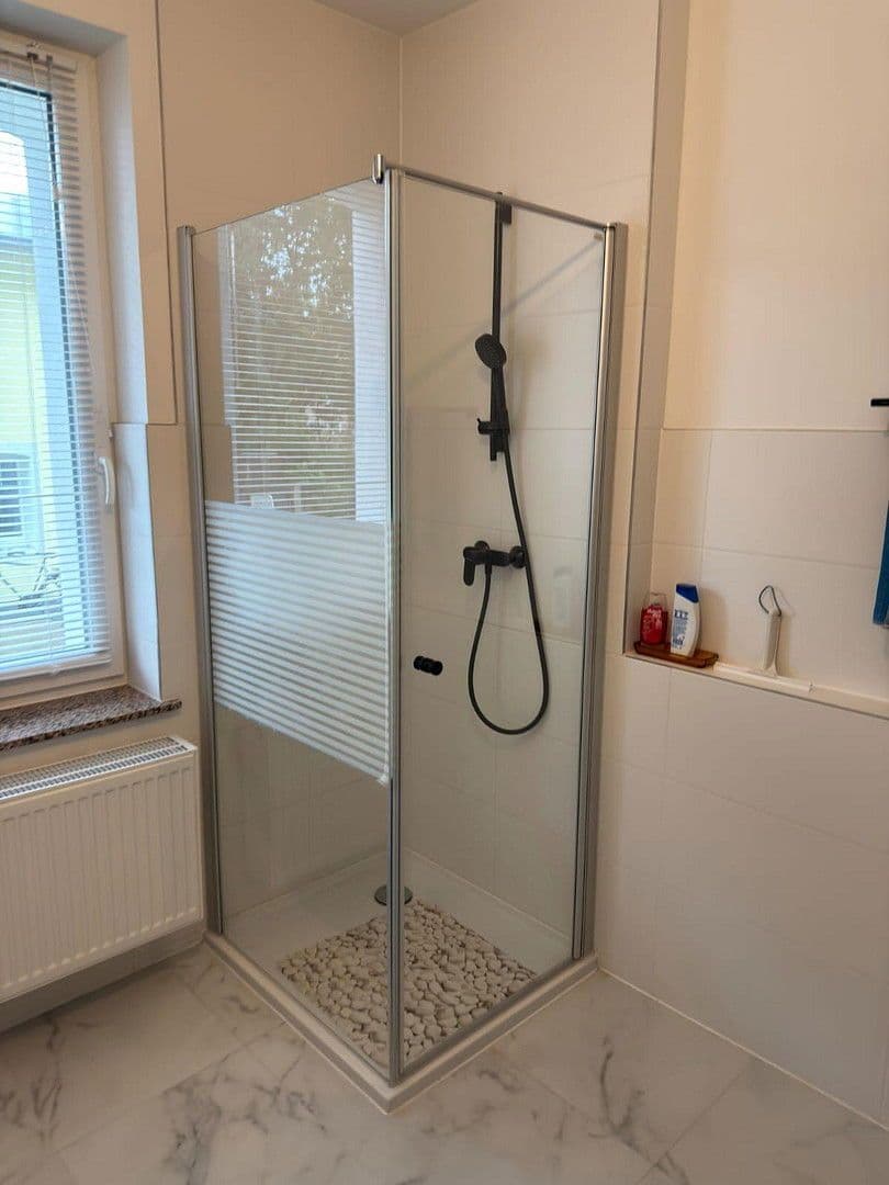 Prenájom bytu 2-izbový 74 m², Hof, Bavorsko Prenájom bytu 2-izbový 74 m², Hof, Bavorsko