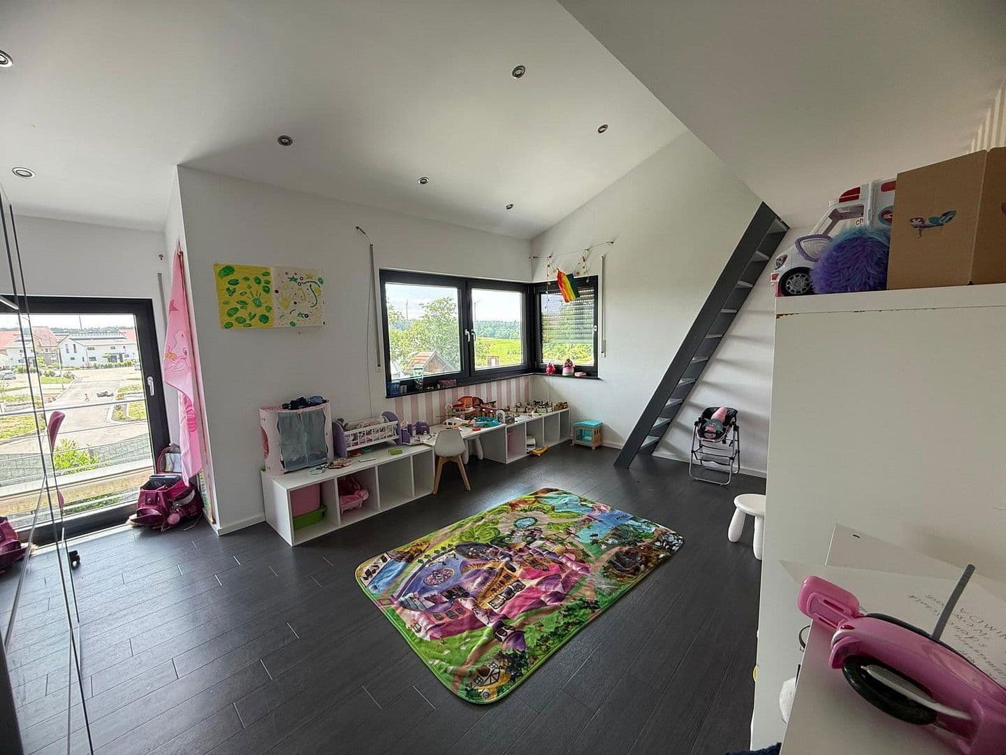 Predaj domu 260 m², pozemek 1.659 m², Fichtenau, Bádensko-Wurttembersko Predaj domu 260 m², pozemek 1.659 m², Fichtenau, Bádensko-Wurttembersko