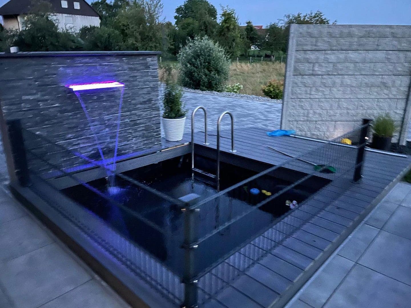 Predaj domu 260 m², pozemek 1.659 m², Fichtenau, Bádensko-Wurttembersko Predaj domu 260 m², pozemek 1.659 m², Fichtenau, Bádensko-Wurttembersko