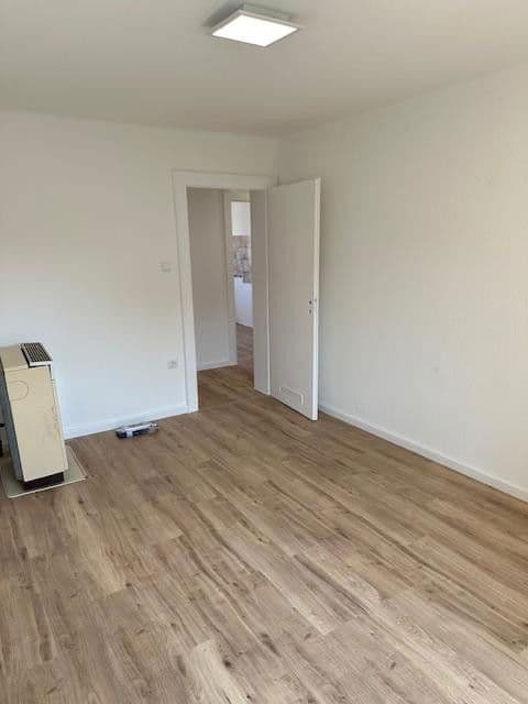 Prenájom bytu 2-izbový 40 m², Kirchenstr. 18, Nürnberg, Bavorsko Prenájom bytu 2-izbový 40 m², Kirchenstr. 18, Nürnberg, Bavorsko