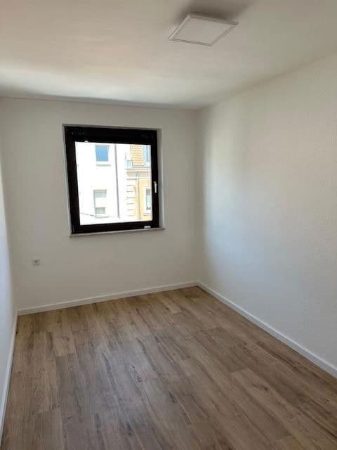 Prenájom bytu 2-izbový 40 m², Kirchenstr. 18, Nürnberg, Bavorsko Prenájom bytu 2-izbový 40 m², Kirchenstr. 18, Nürnberg, Bavorsko