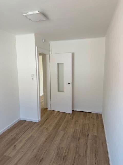 Prenájom bytu 2-izbový 40 m², Kirchenstr. 18, Nürnberg, Bavorsko Prenájom bytu 2-izbový 40 m², Kirchenstr. 18, Nürnberg, Bavorsko