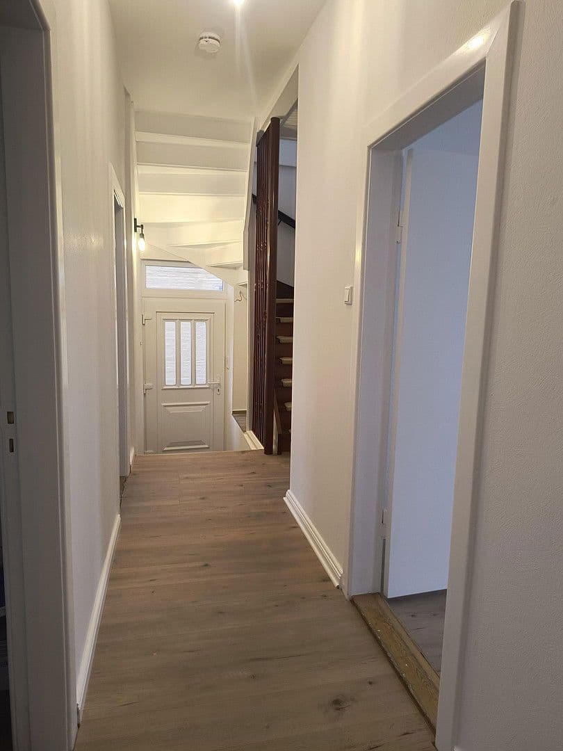 Prenájom bytu 4-izbový 110 m², Rathausmarkt 1a, Schleswig, Šlezvicko-Holštajnsko Prenájom bytu 4-izbový 110 m², Rathausmarkt 1a, Schleswig, Šlezvicko-Holštajnsko