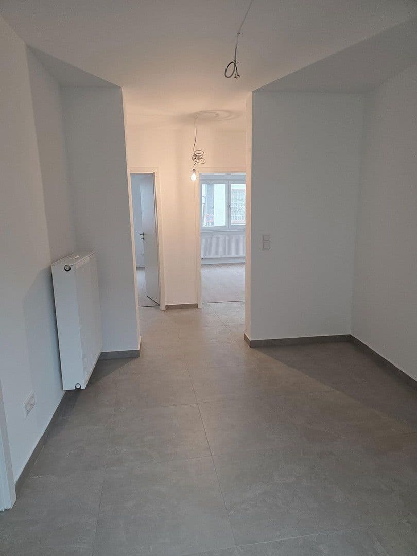 Prenájom bytu 3-izbový 87 m², Reinheim, Hesensko Prenájom bytu 3-izbový 87 m², Reinheim, Hesensko