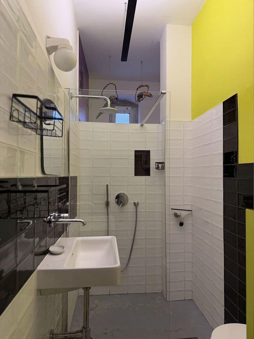 Predaj bytu 2-izbový 76 m², Huttenstrasse 28, Berlin, Berlín Predaj bytu 2-izbový 76 m², Huttenstrasse 28, Berlin, Berlín