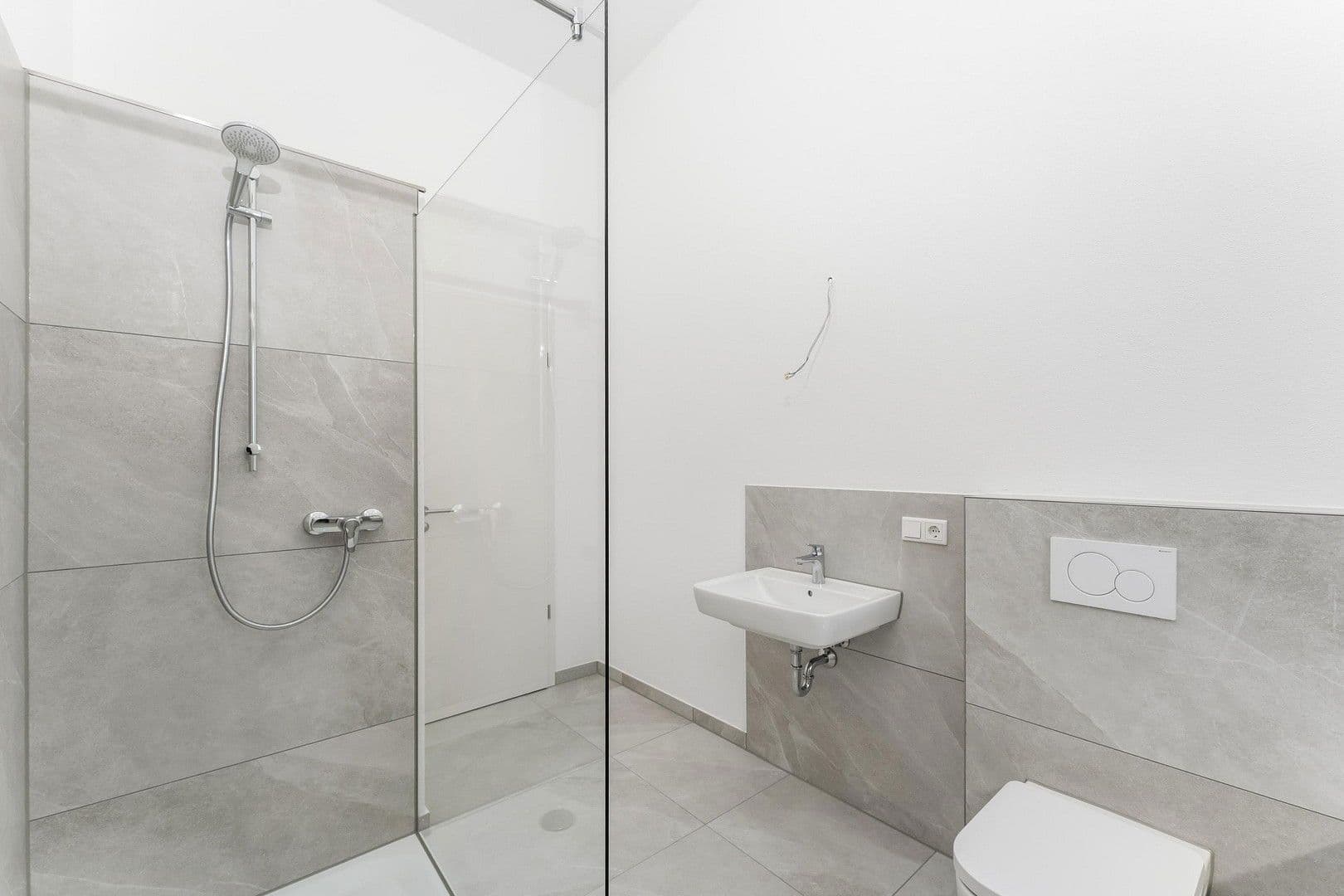 Prenájom domu 1.200 m², pozemek 2.000 m², Greding, Bavorsko Prenájom domu 1.200 m², pozemek 2.000 m², Greding, Bavorsko