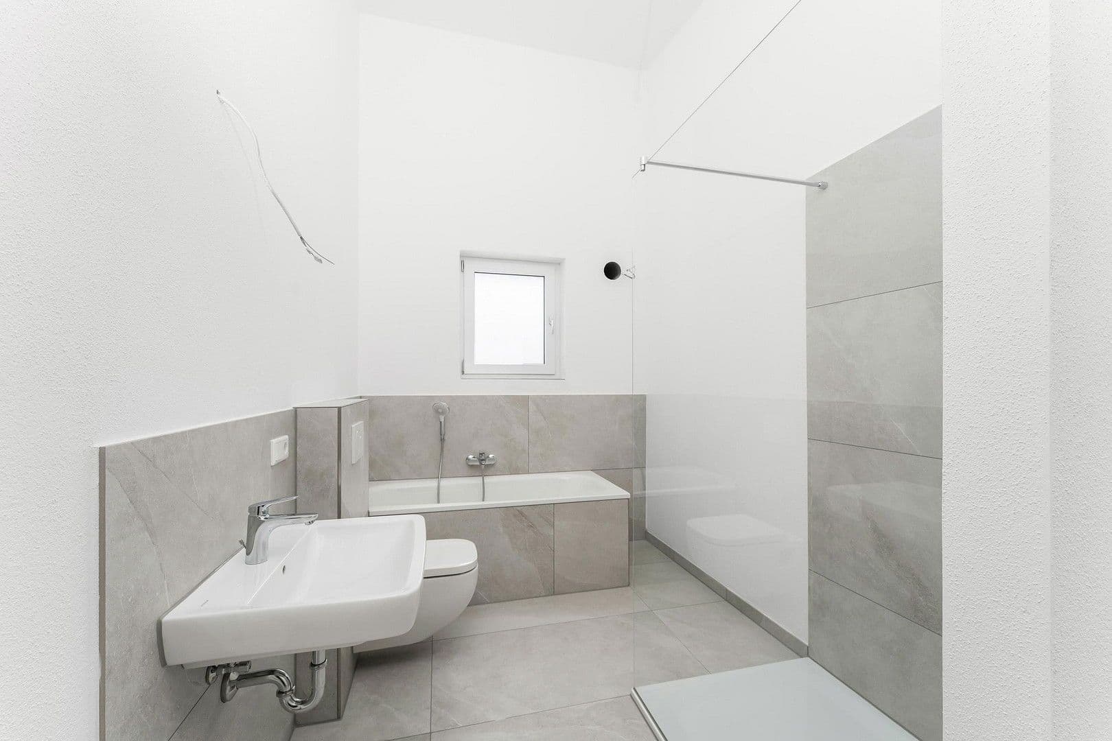 Prenájom domu 1.200 m², pozemek 2.000 m², Greding, Bavorsko Prenájom domu 1.200 m², pozemek 2.000 m², Greding, Bavorsko