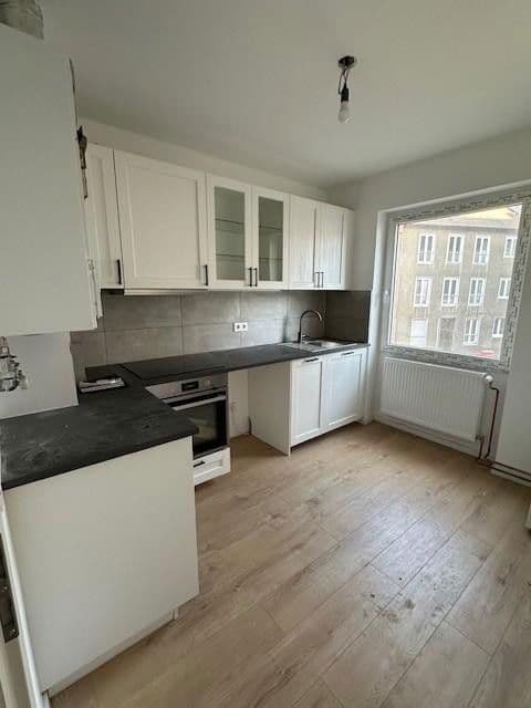 Prenájom bytu 1-izbový 37 m², Düppelstr., Köln, Severné Porýnie - Westfálsko Prenájom bytu 1-izbový 37 m², Düppelstr., Köln, Severné Porýnie - Westfálsko