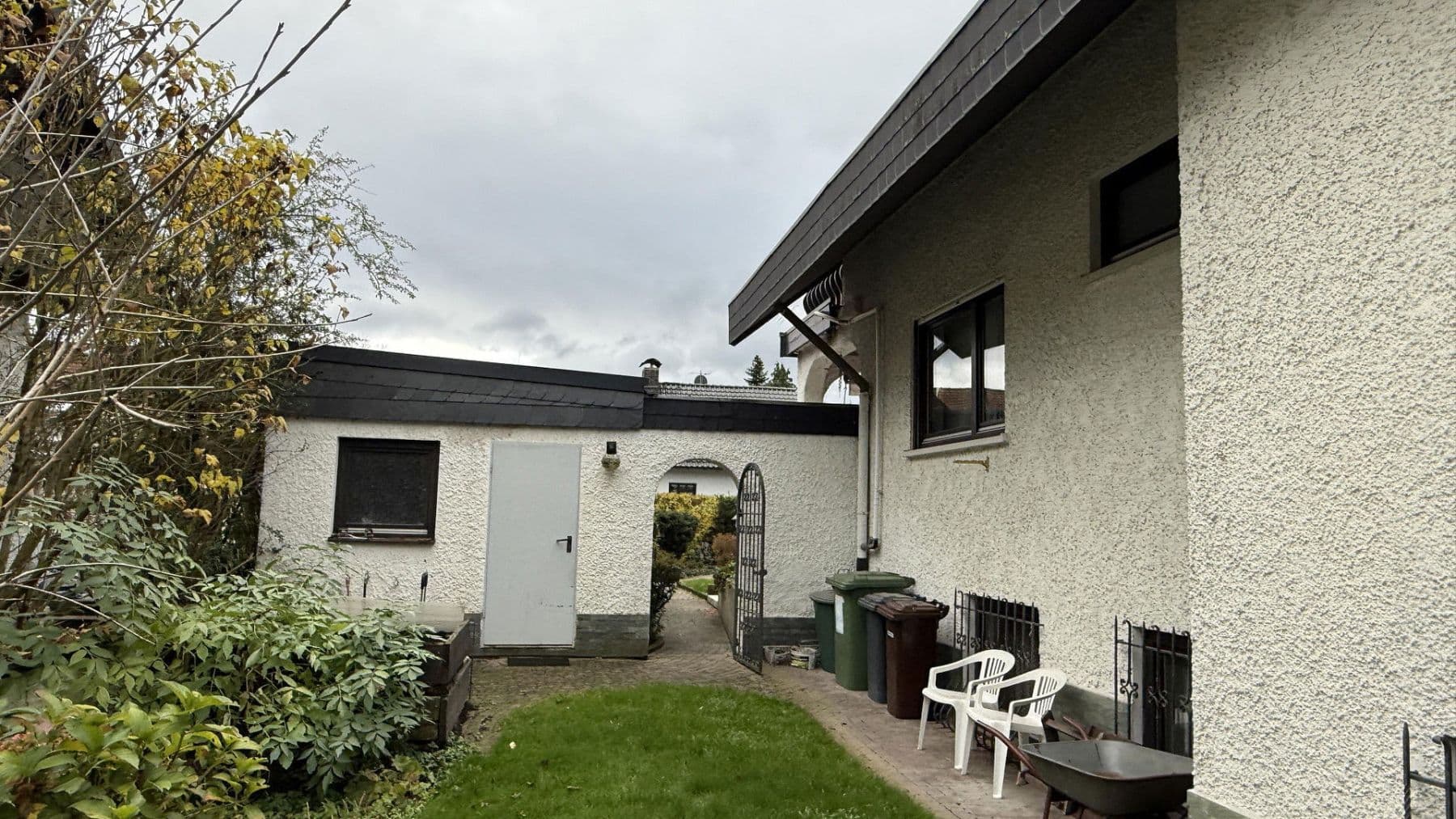 Predaj domu 224 m², pozemek 701 m², Mainhausen, Hesensko Predaj domu 224 m², pozemek 701 m², Mainhausen, Hesensko