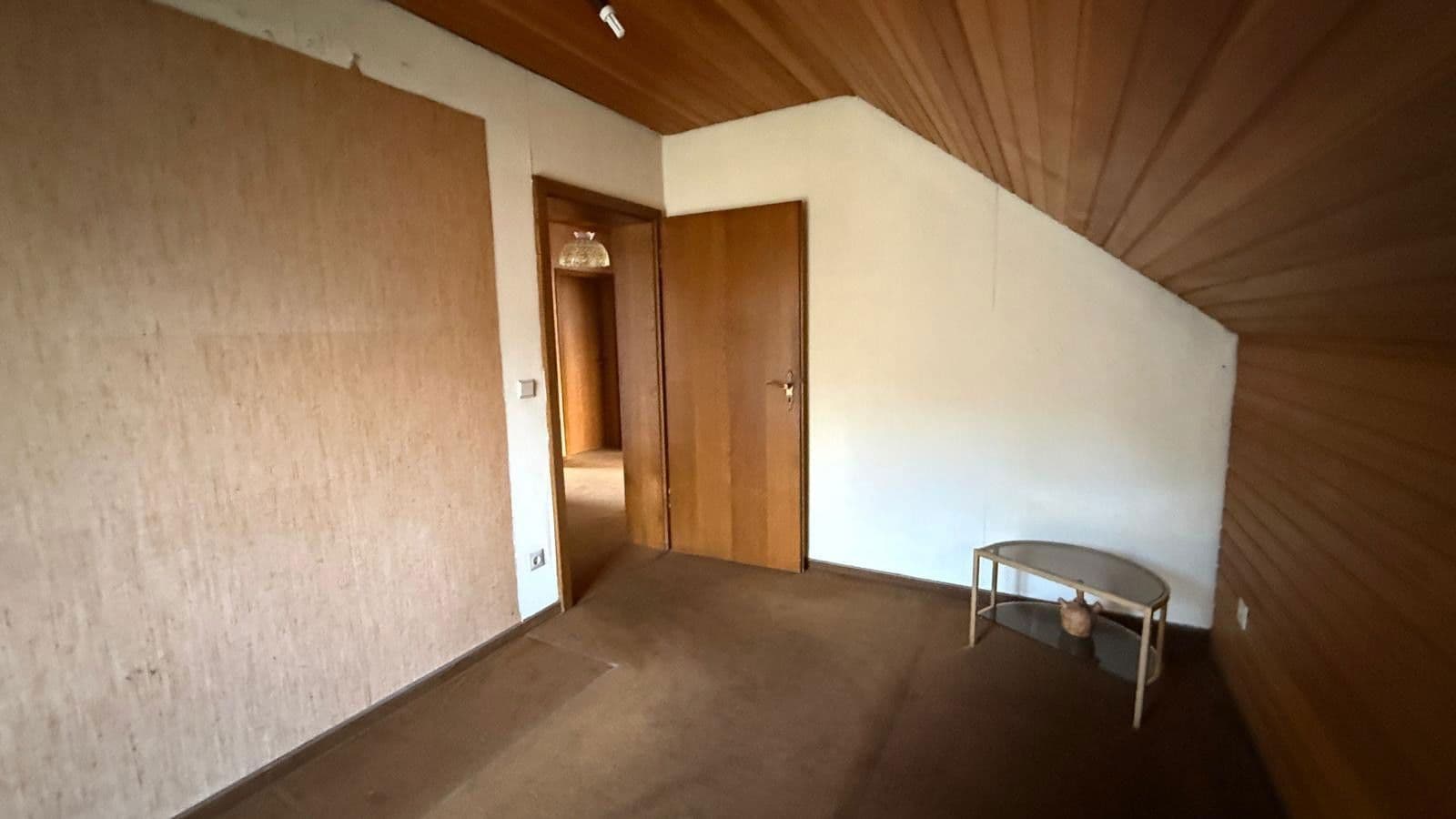 Predaj domu 224 m², pozemek 701 m², Mainhausen, Hesensko Predaj domu 224 m², pozemek 701 m², Mainhausen, Hesensko