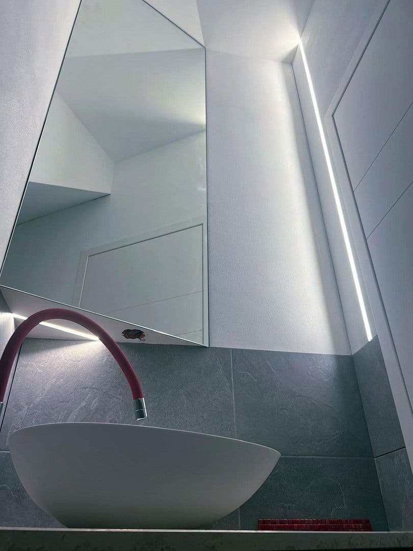 Predaj domu 300 m², pozemek 900 m², Solingen, Severné Porýnie - Westfálsko Predaj domu 300 m², pozemek 900 m², Solingen, Severné Porýnie - Westfálsko