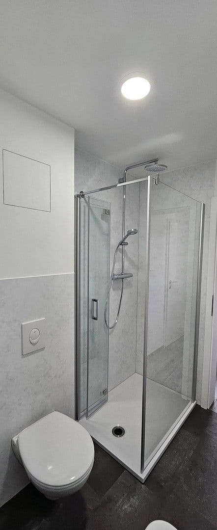 Prenájom bytu 1-izbový 37 m², Suhl, Durínsko Prenájom bytu 1-izbový 37 m², Suhl, Durínsko