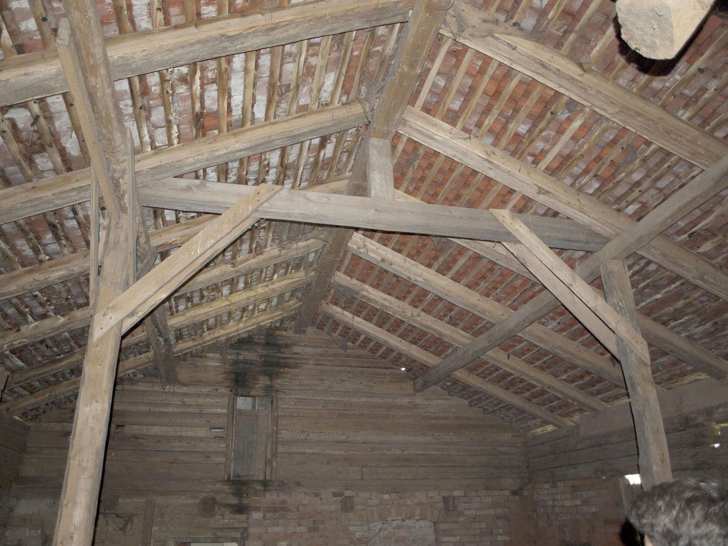 Predaj domu 60 m², pozemek 11.475 m², Adlkofen, Bavorsko Predaj domu 60 m², pozemek 11.475 m², Adlkofen, Bavorsko