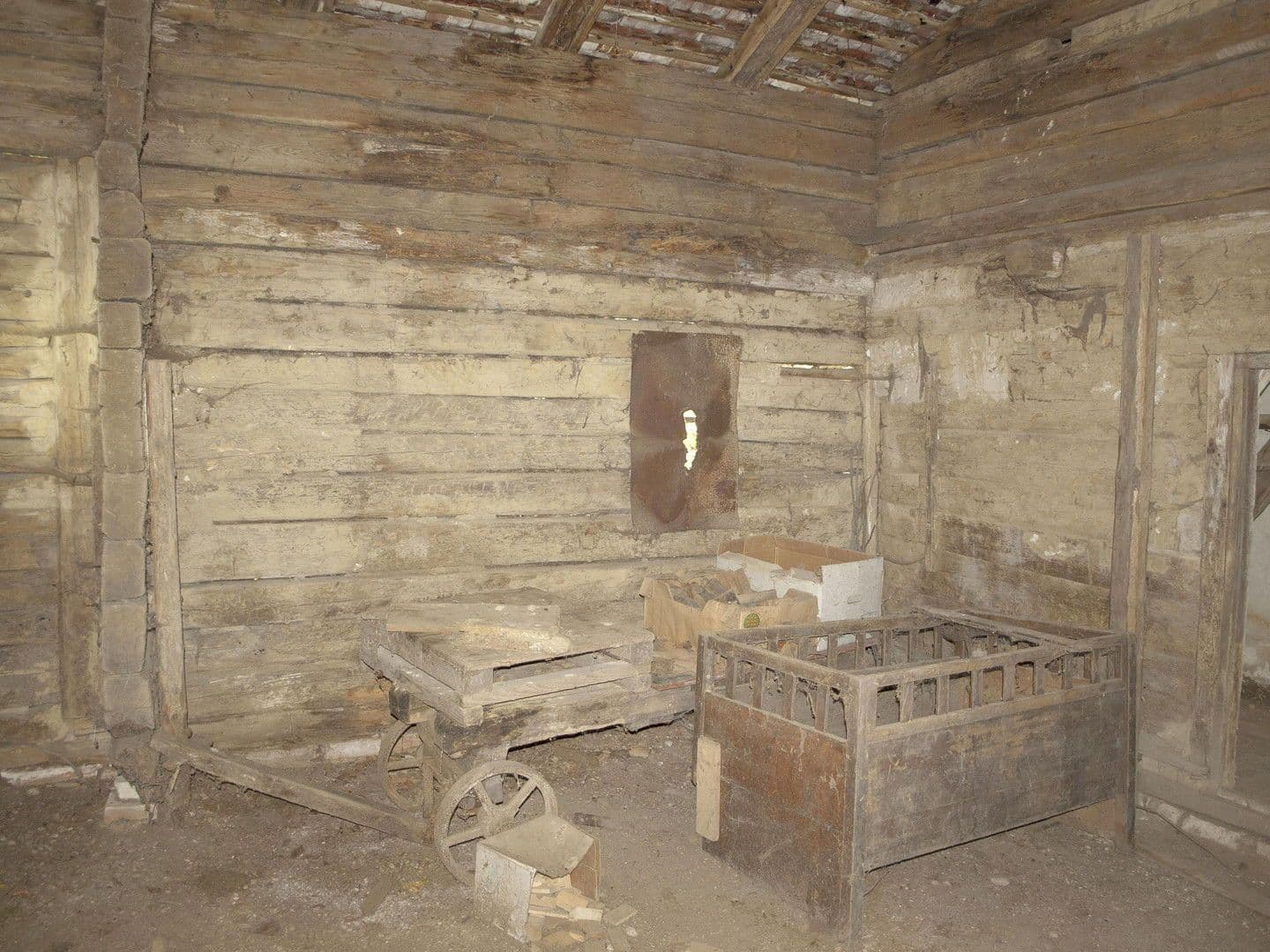 Predaj domu 60 m², pozemek 11.475 m², Adlkofen, Bavorsko Predaj domu 60 m², pozemek 11.475 m², Adlkofen, Bavorsko