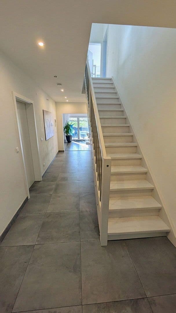 Predaj domu 176 m², pozemek 653 m², Spiegelberg, Bádensko-Wurttembersko Predaj domu 176 m², pozemek 653 m², Spiegelberg, Bádensko-Wurttembersko