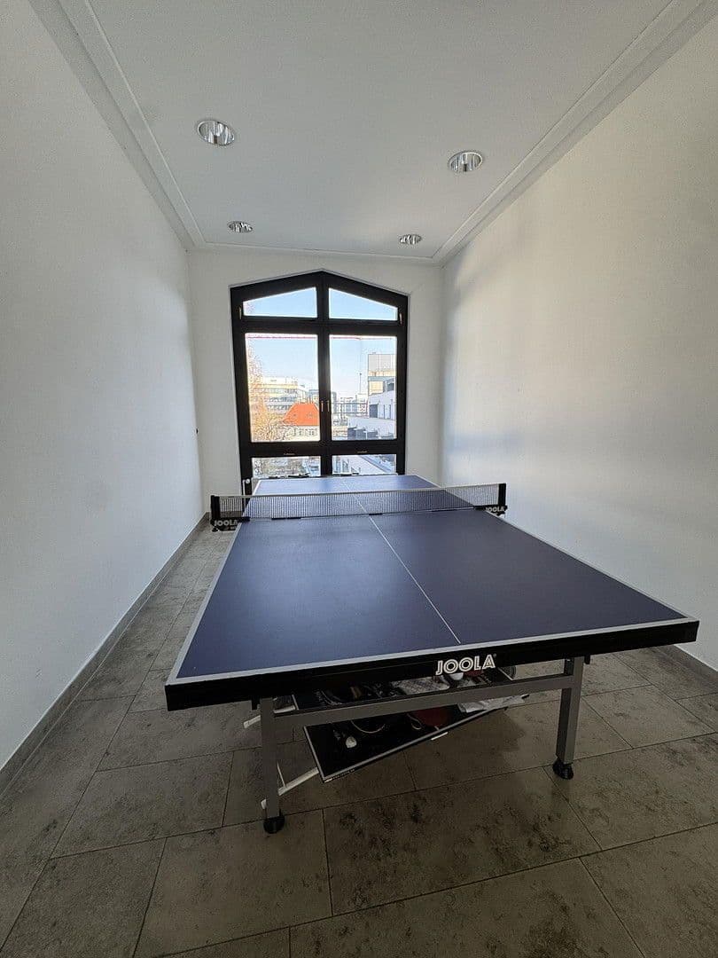 Prenájom kancelárie 370 m², Bahnhofstr. 18, Unterföhring, Bavorsko Prenájom kancelárie 370 m², Bahnhofstr. 18, Unterföhring, Bavorsko