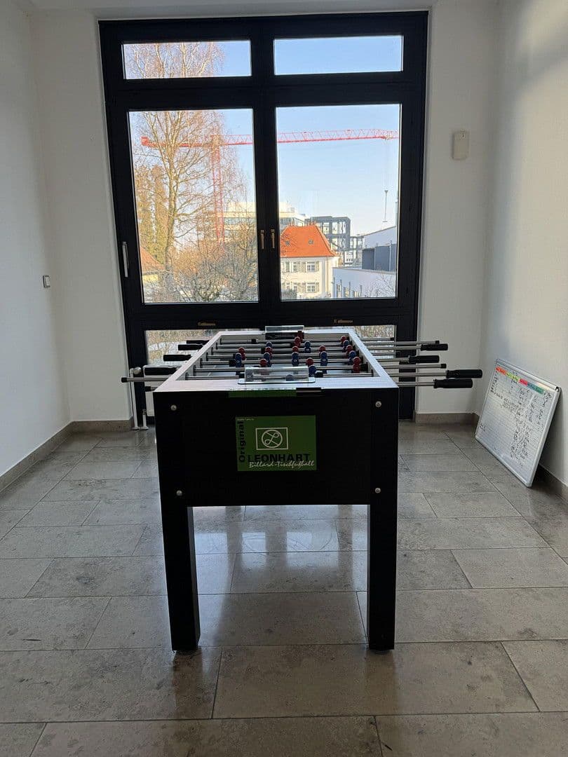 Prenájom kancelárie 370 m², Bahnhofstr. 18, Unterföhring, Bavorsko Prenájom kancelárie 370 m², Bahnhofstr. 18, Unterföhring, Bavorsko