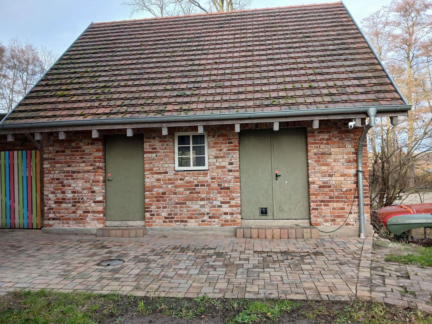 Predaj domu 835 m², pozemek 5.200 m², Rechlin, Meklenbursko-Predpomoransko Predaj domu 835 m², pozemek 5.200 m², Rechlin, Meklenbursko-Predpomoransko